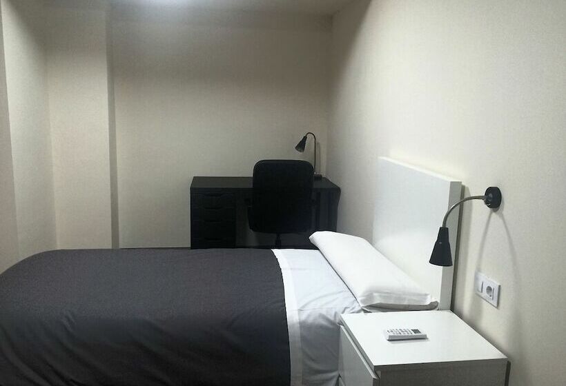 فندق فئة نجمة واحدة Europa House Village