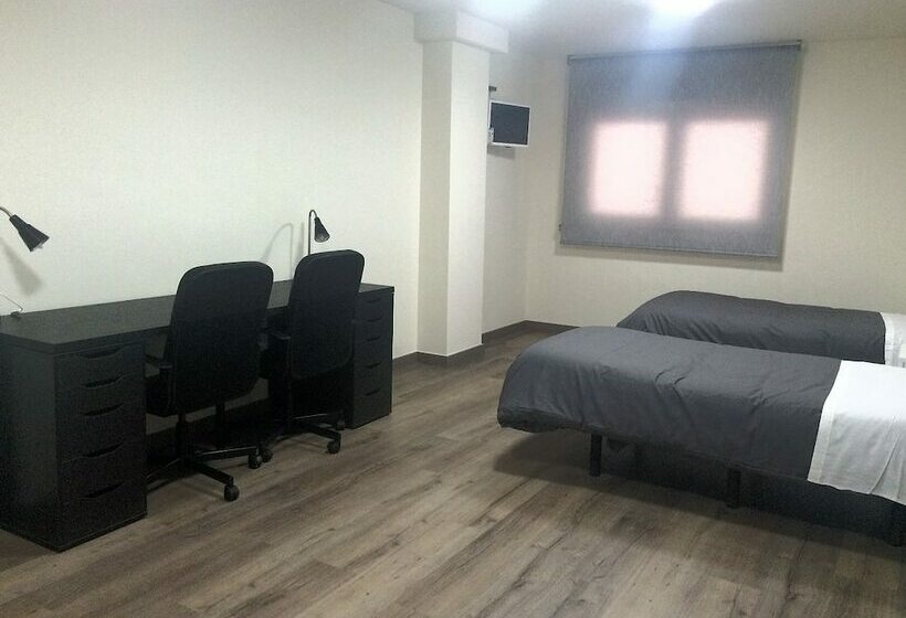 فندق فئة نجمة واحدة Europa House Village