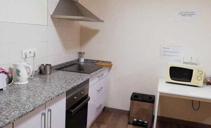 فندق فئة نجمة واحدة Europa House Village