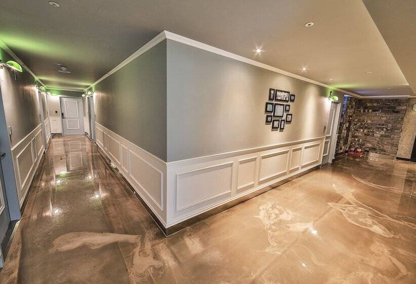 Отель Elysia Boutique