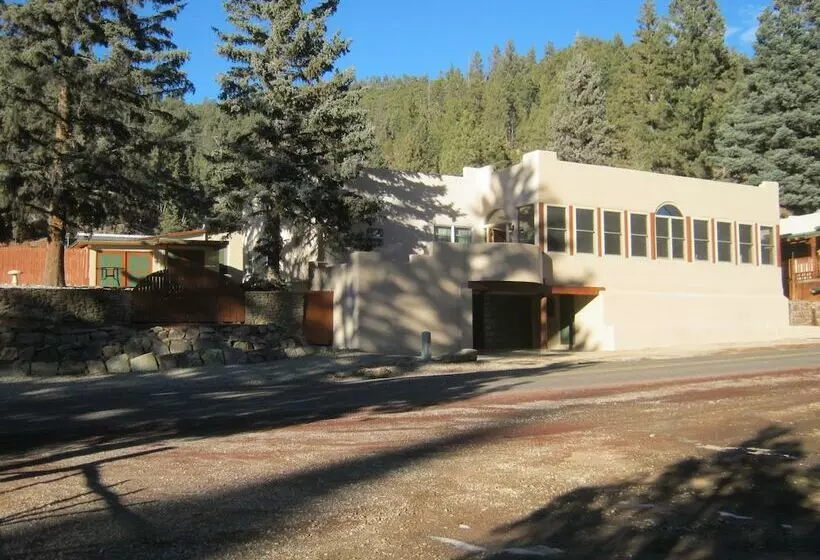 ホテル Shady Brook Inn And Resort