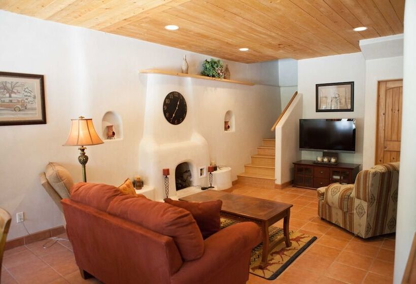 فندق Shady Brook Inn And Resort