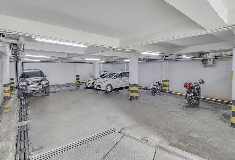 Capital O The Regia Cihampelas Hotel Bandung