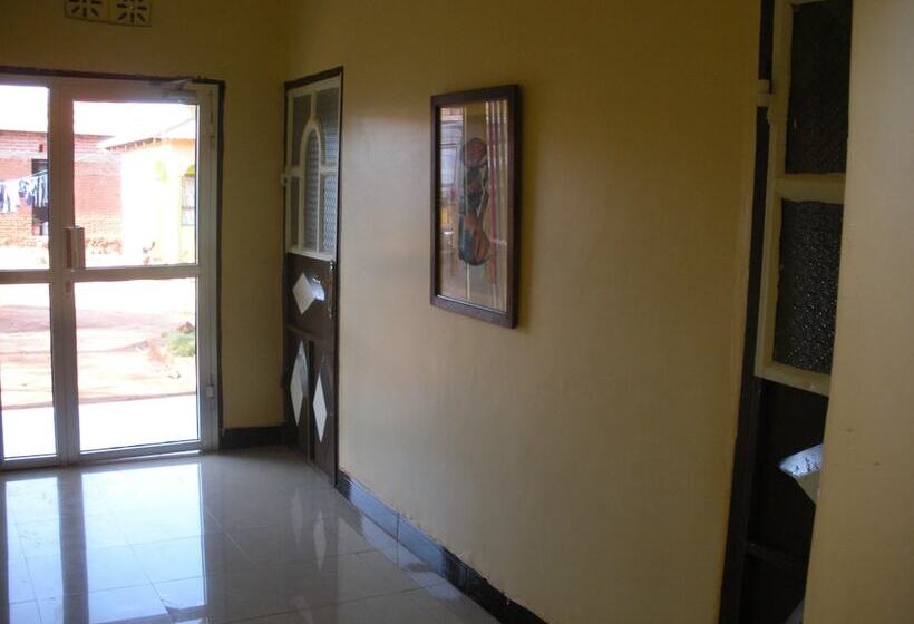 Jambo Rooms The B&b In Karatu