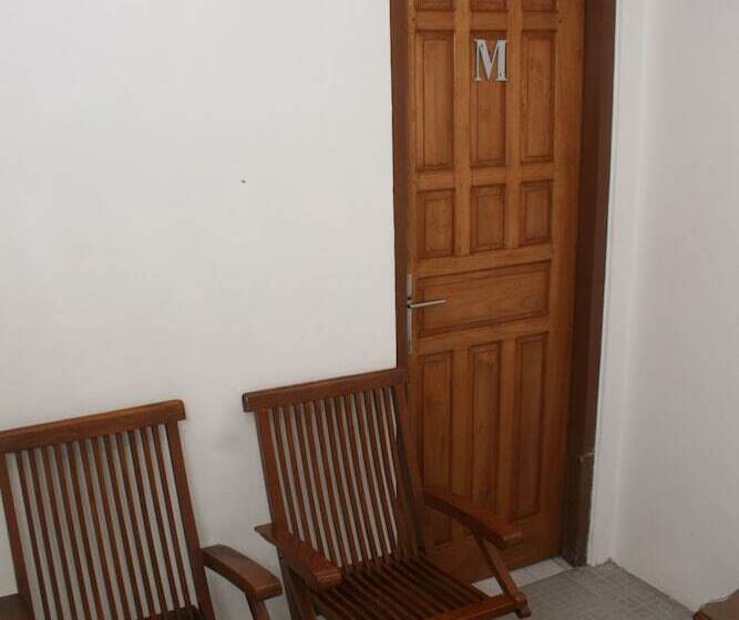 بنسيون Junjunan Dalam Sharia Guesthouse