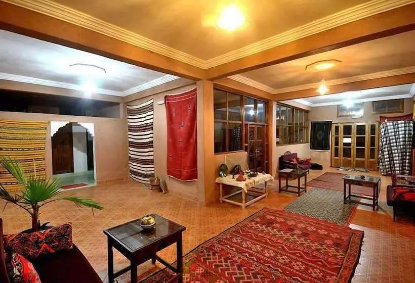 Majatalo Kasbah Valentine