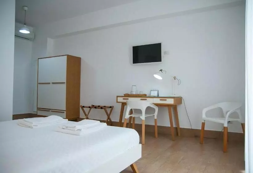 پانسیون Mediterraneo Guesthouse