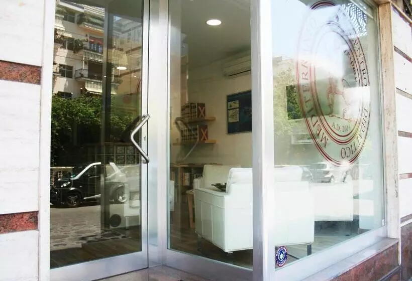 پانسیون Mediterraneo Guesthouse