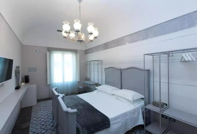 پانسیون Palazzo Conti Camere & Suites