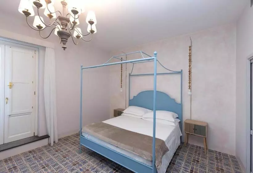 پانسیون Palazzo Conti Camere & Suites