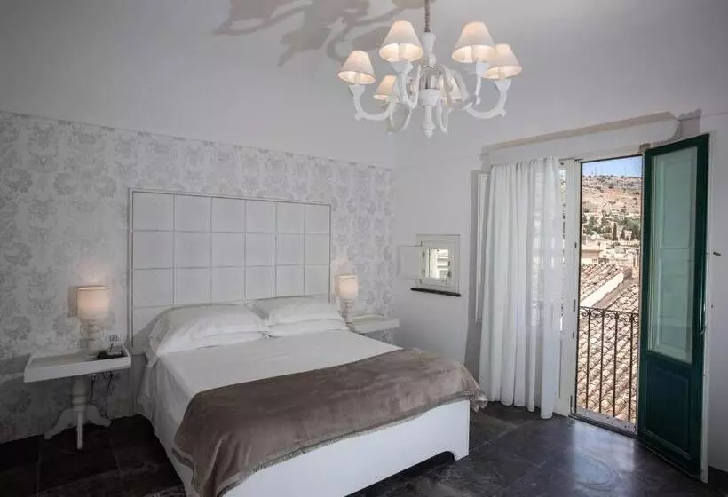 پانسیون Palazzo Conti Camere & Suites