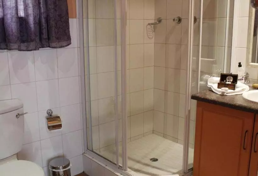 پانسیون Primavera Guest House