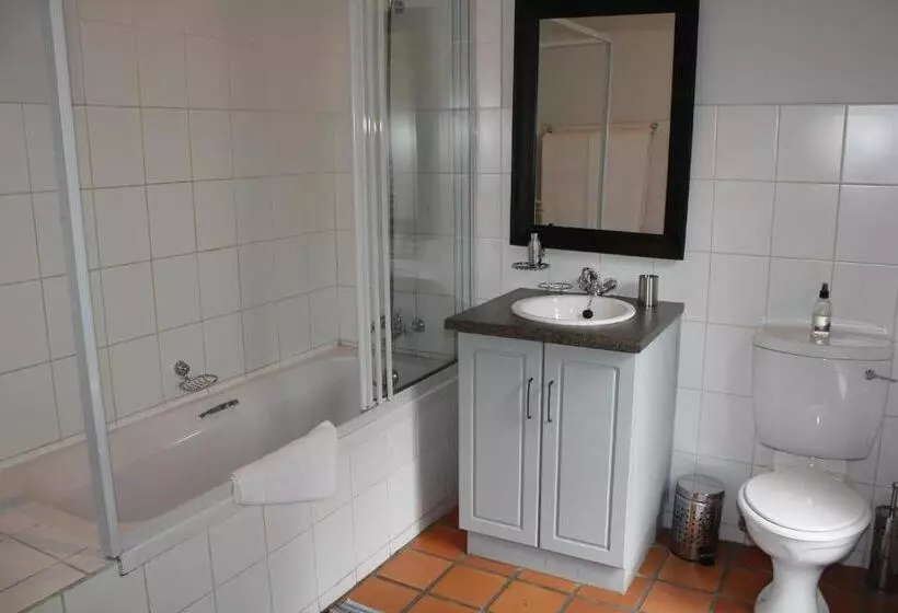 پانسیون Primavera Guest House