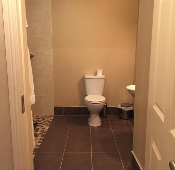 פנסיון The Townhouse