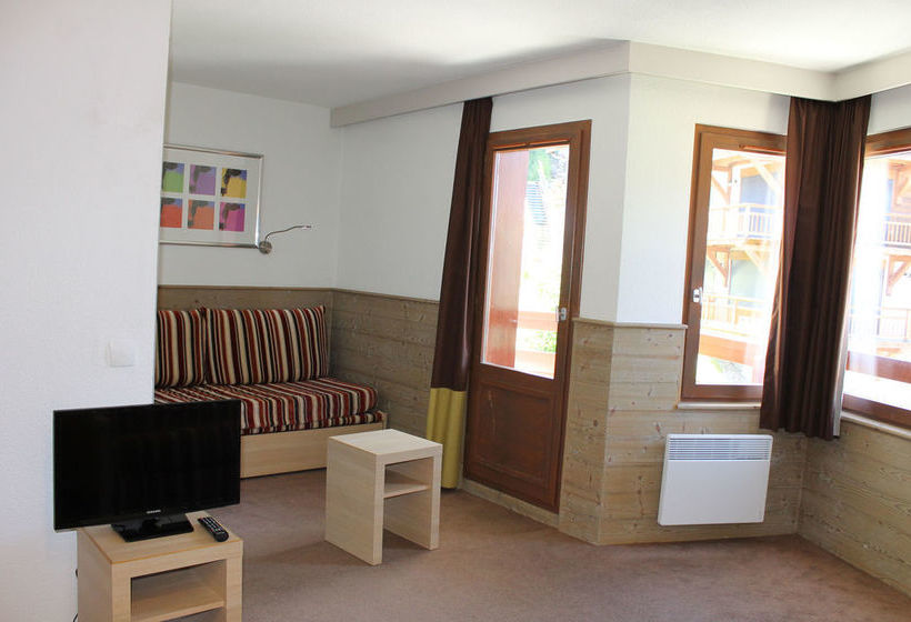 Residence Britania Cles Blanches