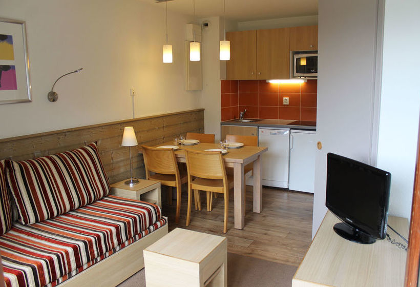 Residence Britania Cles Blanches