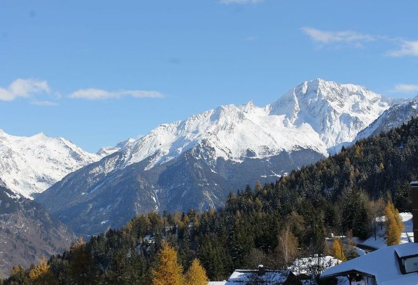 Residence Britania Cles Blanches