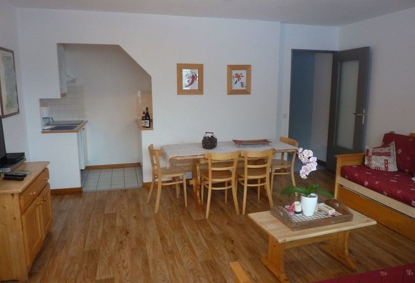 Residence Britania Cles Blanches