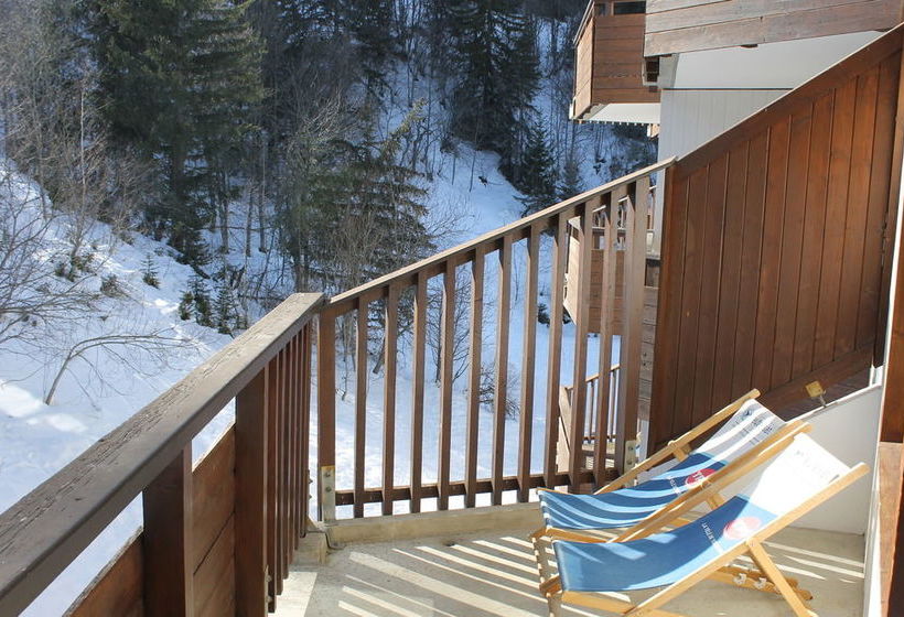 Residence Britania Cles Blanches