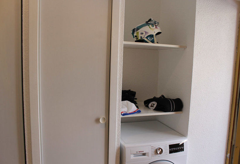 Residence Britania Cles Blanches