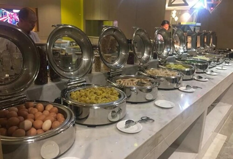 Guangzhou Baiyun Airport Rejoice By Argyle Hotel Rehe Metro Exit B Free Shuttle Bus Is Provided Du