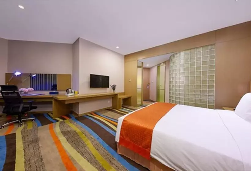 Guangzhou Baiyun Airport Rejoice By Argyle Hotel Rehe Metro Exit B   Free Shuttle Bus Is Provided Du