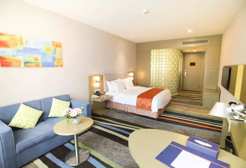 Guangzhou Baiyun Airport Rejoice By Argyle Hotel Rehe Metro Exit B   Free Shuttle Bus Is Provided Du