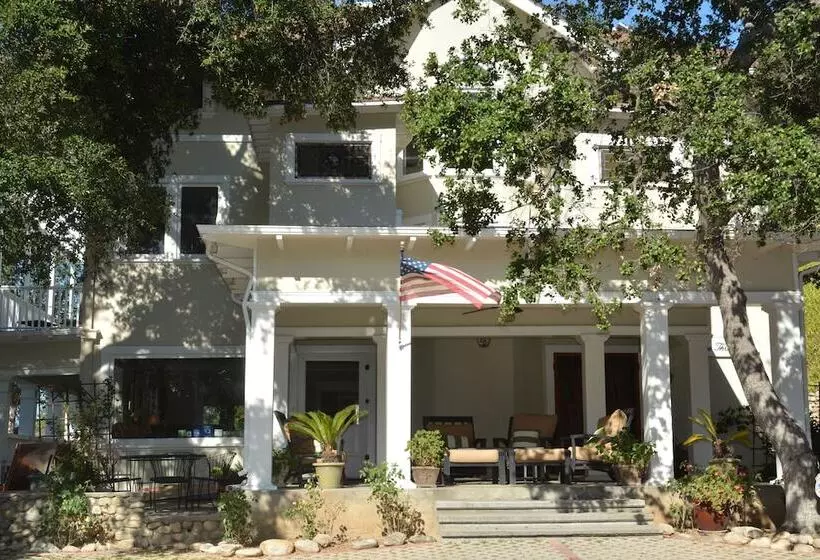 تختخواب و صبحانه Arroyo Vista Inn