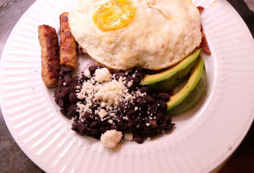 مبيت وإفطار Arroyo Vista Inn