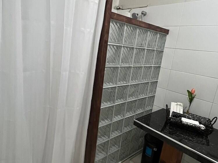 住宿加早餐 La Casa Bianca