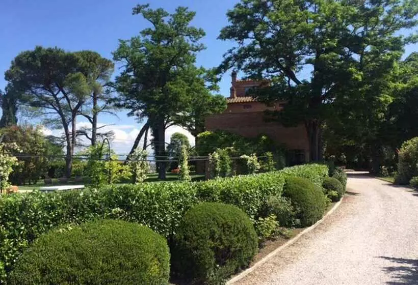 ベッドアンドブレックファースト Relais Montemaggiore