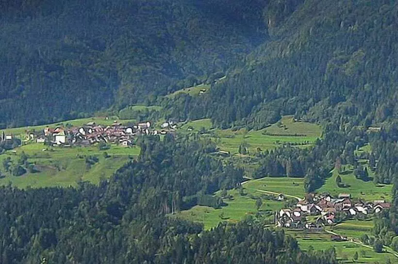 ホテル Albergo Diffuso Comeglians