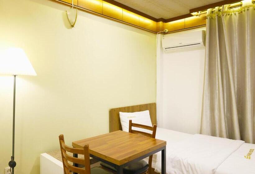 هتل Goodstay Andong Park