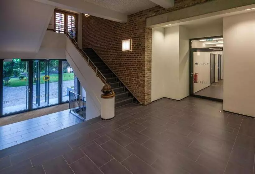 ホテル Haus Overbach
