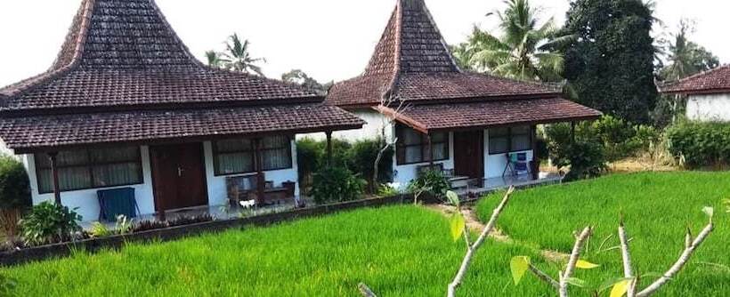 ホテル Kampoeng Joglo Ijen Banyuwangi