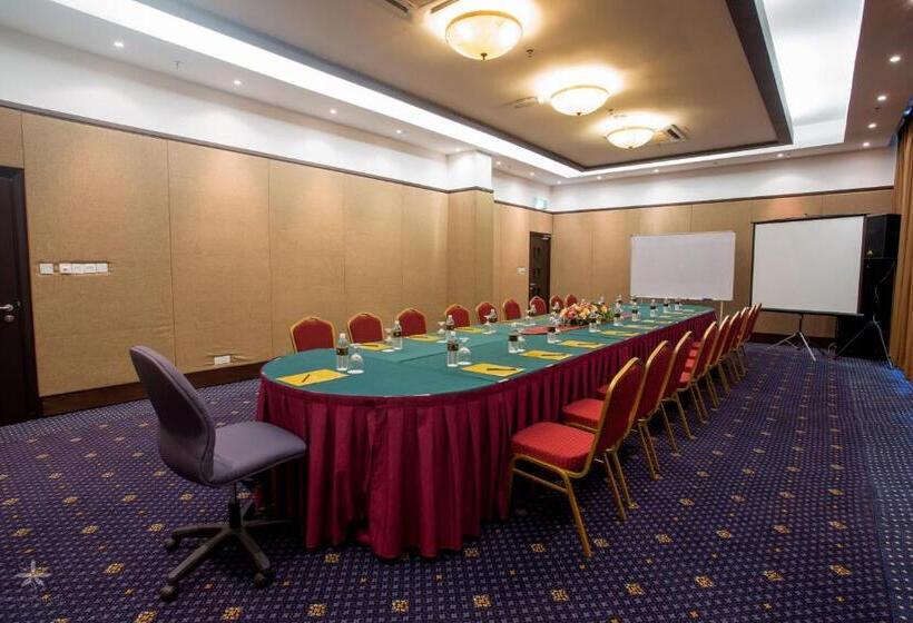 בית מלון כפרי Seri Malaysia Lawas