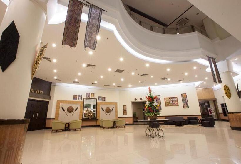 בית מלון כפרי Seri Malaysia Lawas