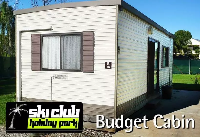 Hotelli Ski Club Holiday Park