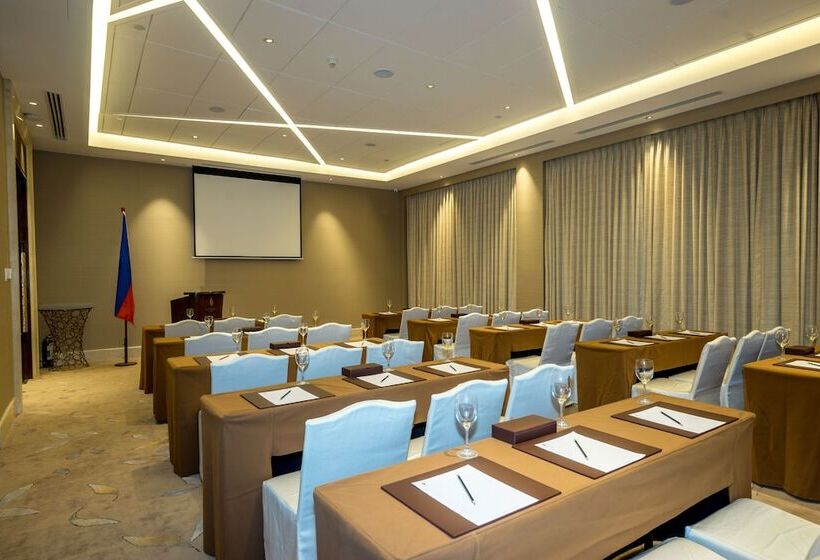 호텔 The Bayleaf Cavite