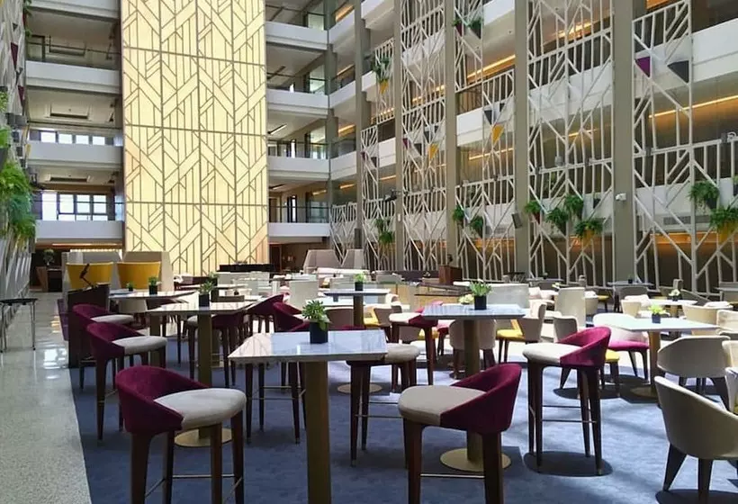 ホテル The Bayleaf Cavite