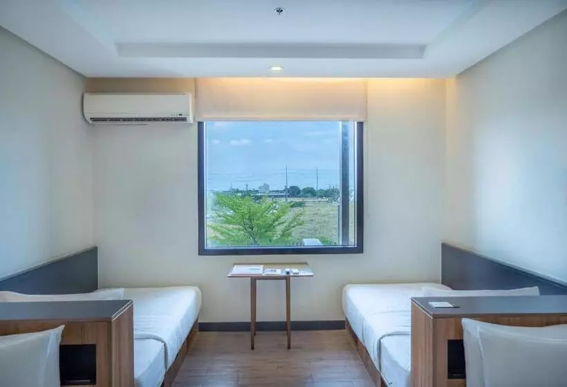 ホテル The Bayleaf Cavite