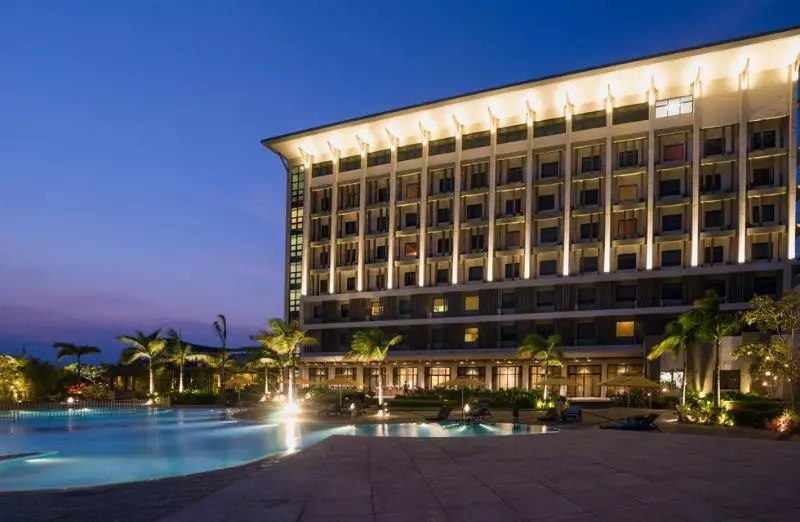 ホテル The Bayleaf Cavite