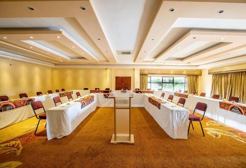 هتل The Victoria Falls Deluxe Suites