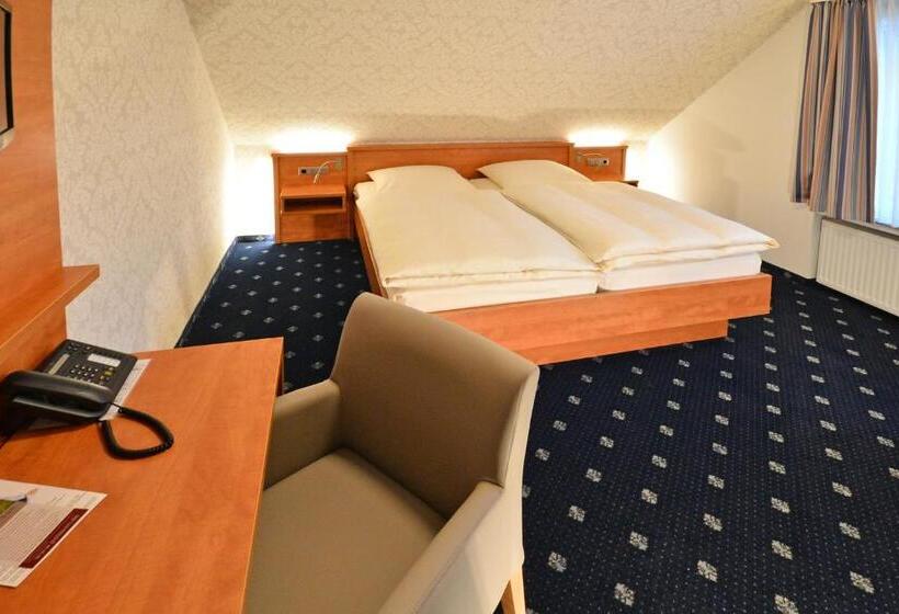 Landgasthaus & Hotel Lindenhof