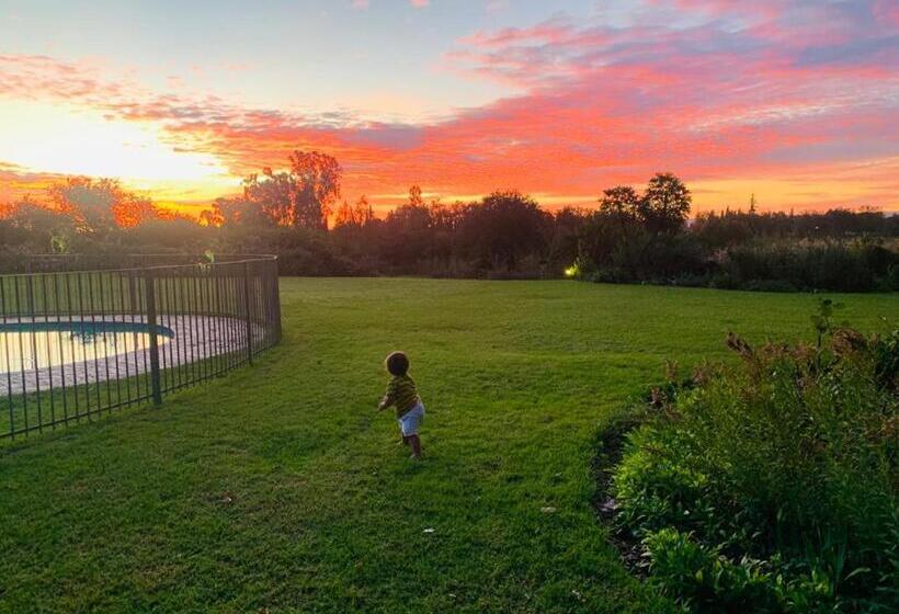 פנסיון Geralds Gift Guest House