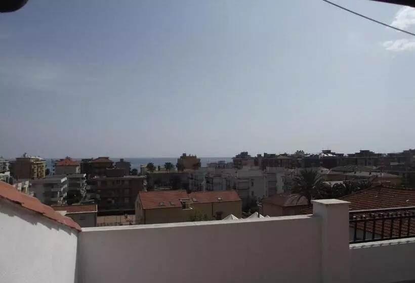 Riviera Apartments