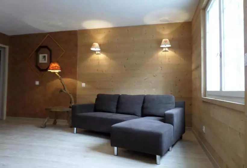 تختخواب و صبحانه Auberge Du Fraizier