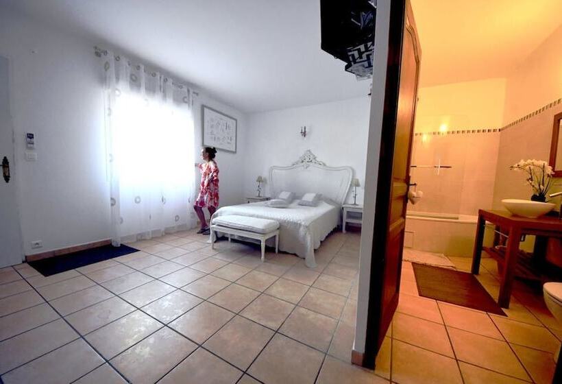 مبيت وإفطار Chambres D Hôtes Les Huppes