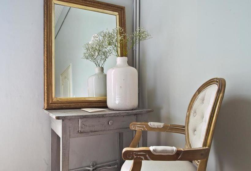 민박 Chambres D'hôtes Les Trois Comtes