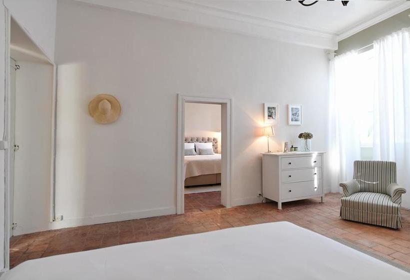 민박 Chambres D'hôtes Les Trois Comtes